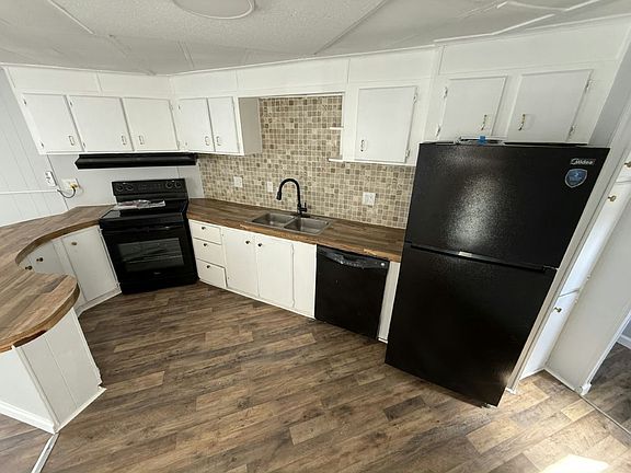 3rd image of 11240 N Northwood Dr #31