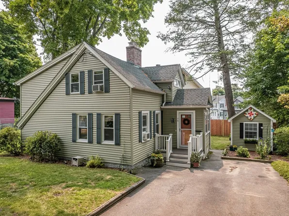 76 Lawrence St, Methuen, MA 01844