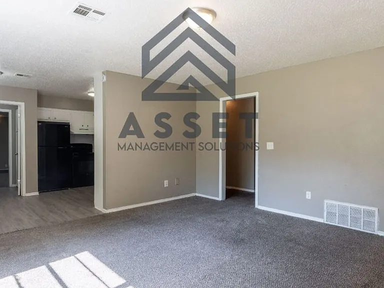 304 W Campbell Dr — Photo 15