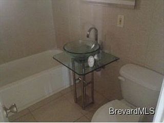 5th image of 213 Pierce Ave APT D