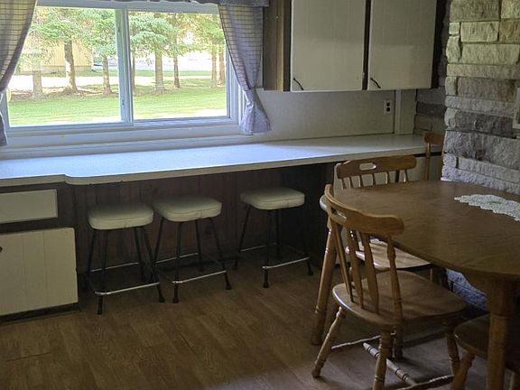 5th image of 4101 Spruce Rd