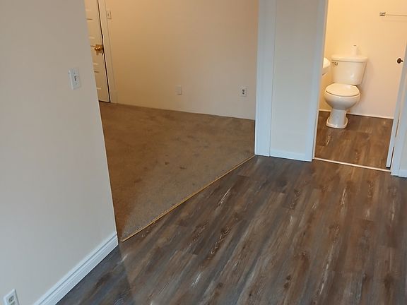 5th image of 18 E Lapeer St #3