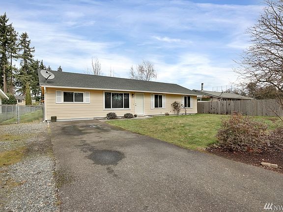 3rd image of 123 158th Street Ct E
