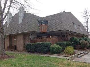 226 Finley Forest Dr, Chapel Hill, NC 27517