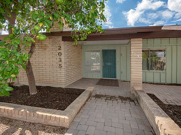 2nd image of 2035 E Loma Vista Dr