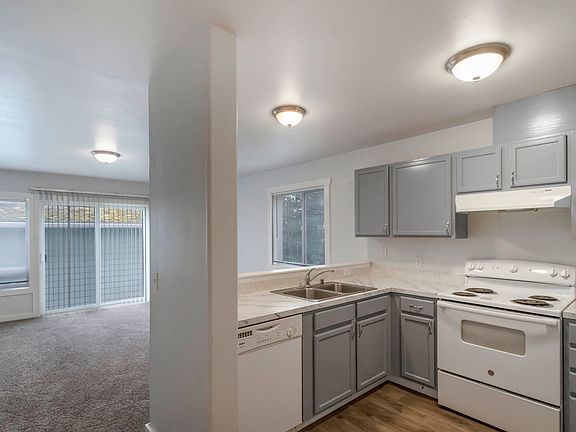 4th image of 1459 NW Elwha St APT 4
