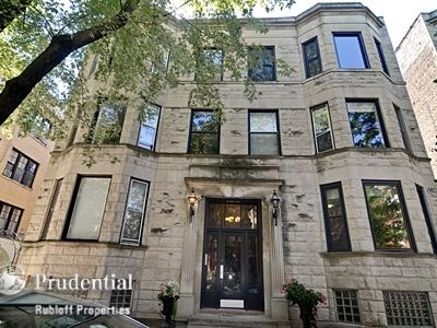 733 W Briar Pl APT 1, Chicago, IL, 60657