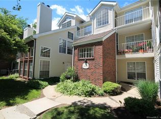 285 Carriage Crossing Ln #285, Middletown, CT 06457