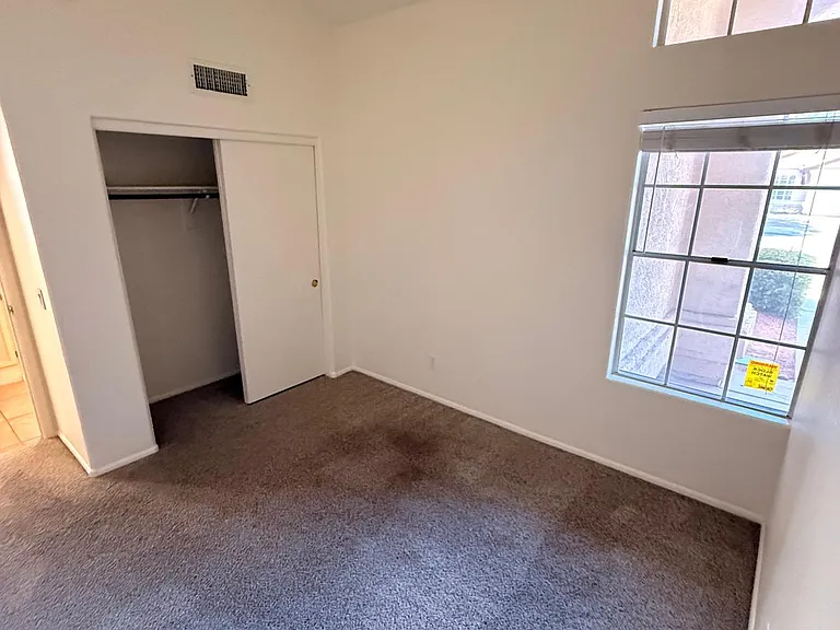 4556 E Charleston Ave — Photo 27