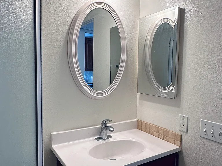 497 El Molino Ave #209 — Photo 11