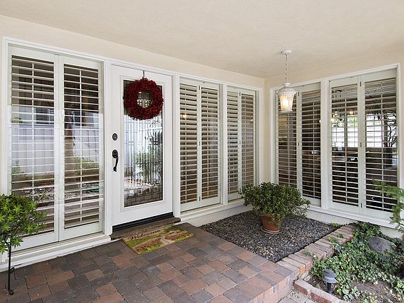 3rd image of 1668 Camberwell Pl