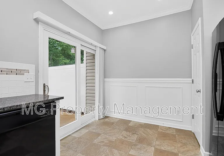 11909 Stratfield Place Cir — Photo 6