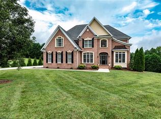 6369 Dwayne Starnes Dr, Hickory, NC 28602