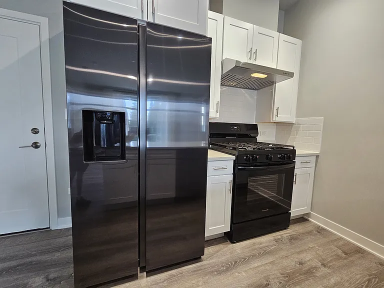 2807 S Halsted St #310 — Photo 14