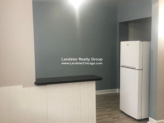 4th image of 5037 W Montrose Ave #301