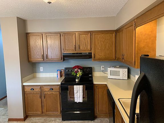 3rd image of 234 Holiday Cir #45