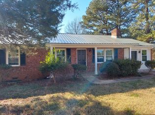 201 Shumaker Dr, Statesville, NC 28625