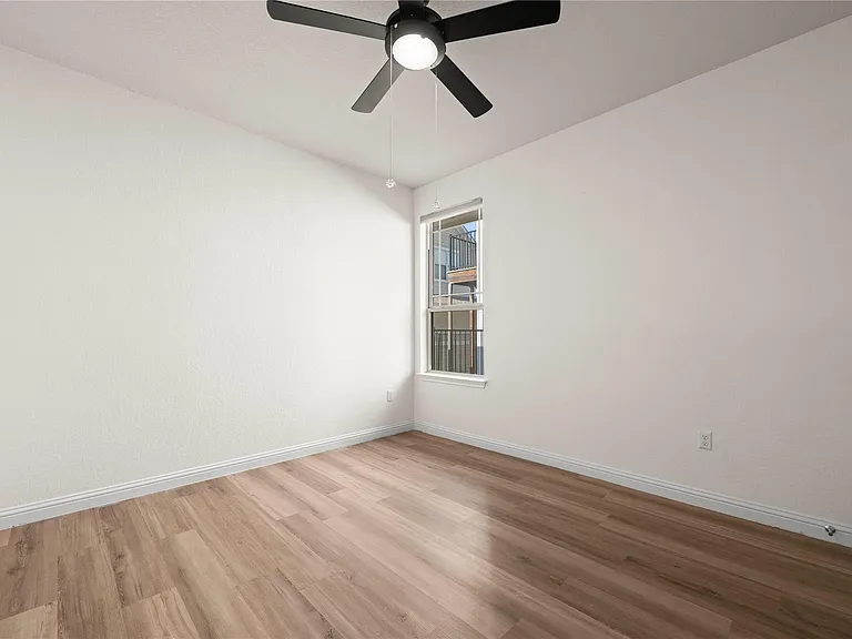8011 Orizzonte St — Photo 19
