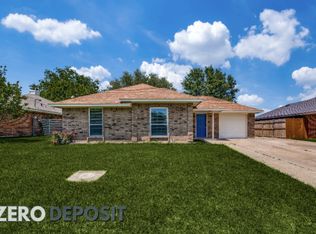 912 Oak Grove Ln, Royse City, TX 75189
