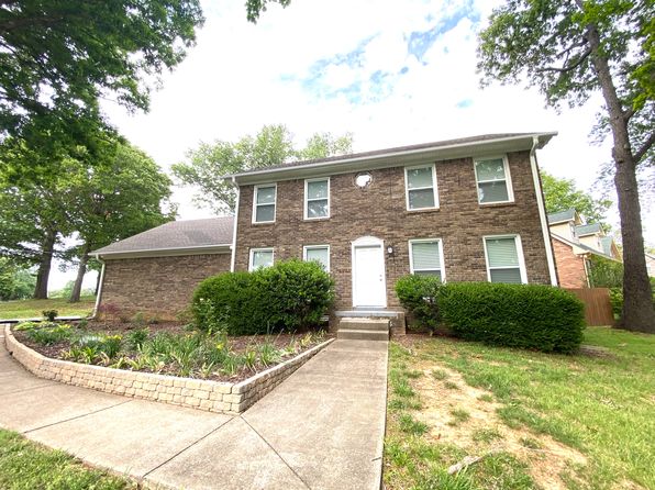 1103 Rosebrook Dr