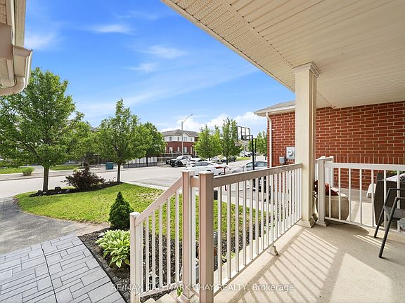 5th image of 160 Stonemount Cres