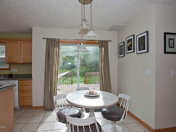 5th image of 312 Goldenview Dr