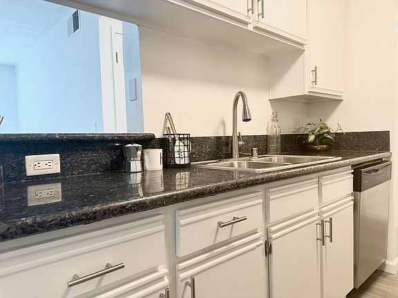 5th image of 11041 Hesby St APT 117