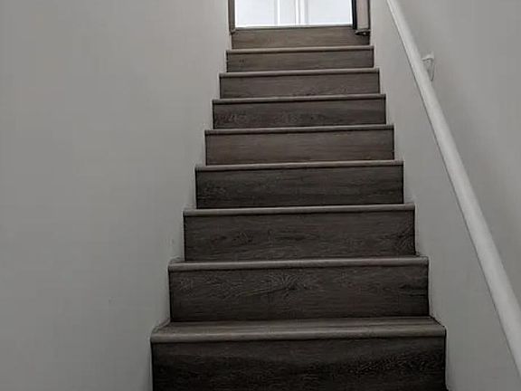 4th image of 8555 Cashio St #Penthouse 4