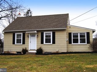 805 E Walnut St, Perkasie, PA 18944