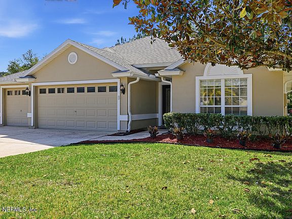 2nd image of 1013 WELAKA Way