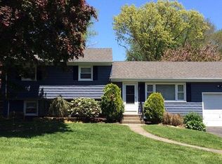 12 Shady Ln, Trumbull, CT 06611