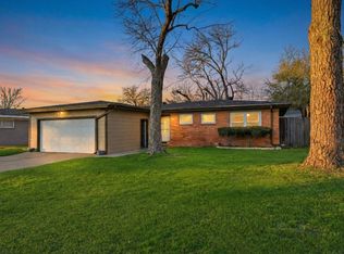 1809 James St, Irving, TX 75061