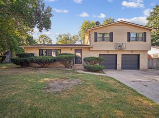 6808 Timmons Dr, Windsor Heights, IA 50324