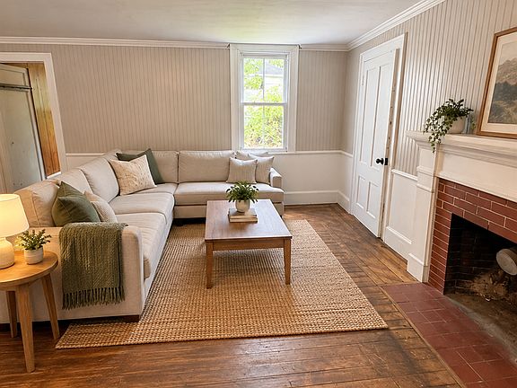 5th image of 80 N Main Ave #1