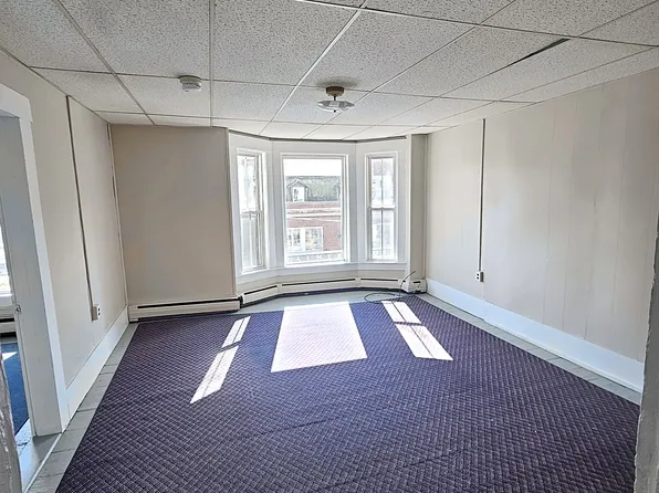 166 Eastern Ave #2, Saint Johnsbury, VT 05819