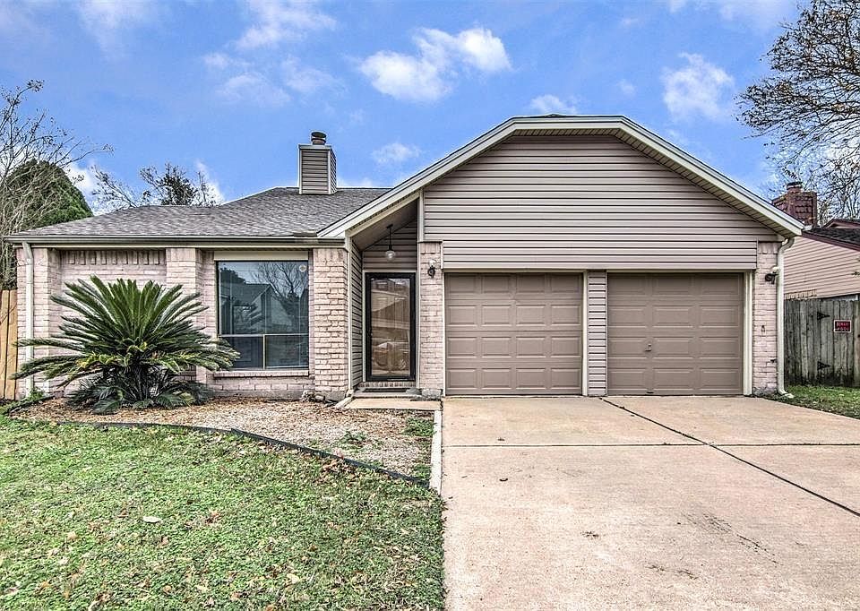 1st image of 11903 Wood Hollow Ln