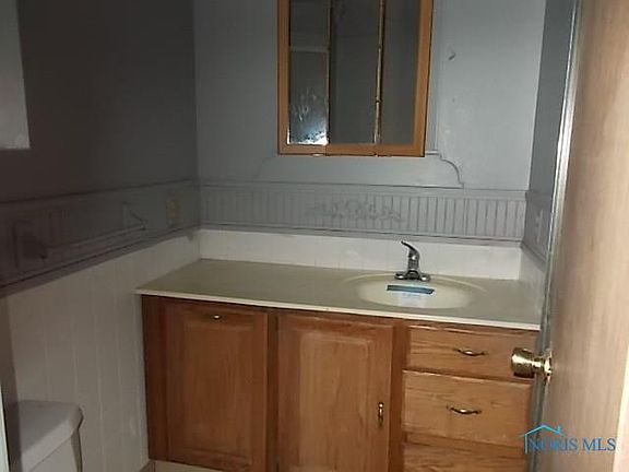 5th image of 1912 Bolton St