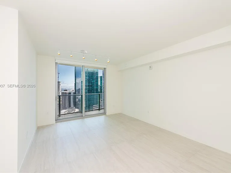 77 SE 5th St #4004 — Photo 3
