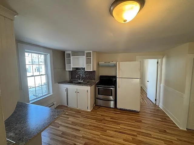 45 W Main St