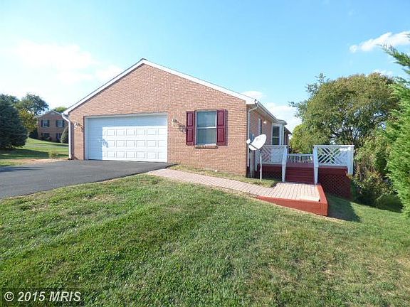 3rd image of 163 Dartmouth Dr