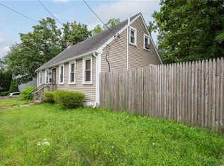 9 Parker St, Coventry, RI 02816