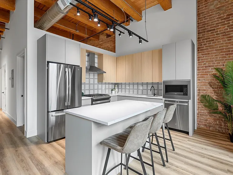 Paper Box Lofts — Photo 2