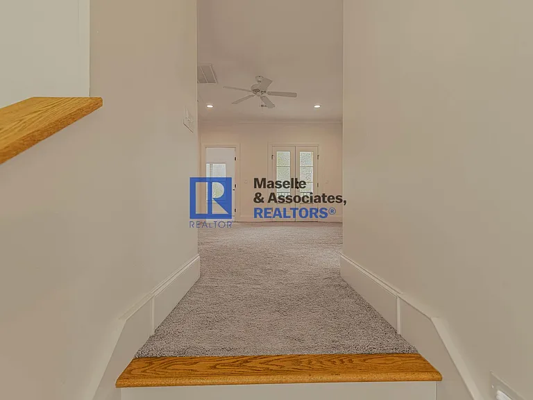 412 Dover Ln — Photo 48