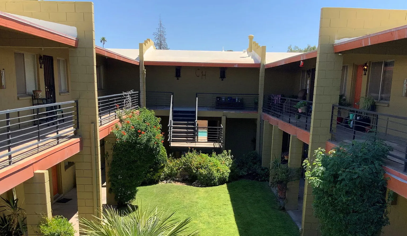 Copper House Apartments — Photo 1