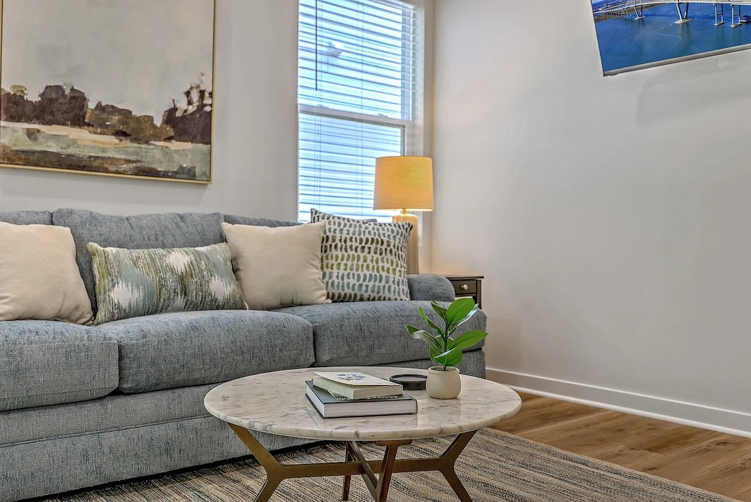3 bed, 2.0 bath, $6,939 — Photo 2