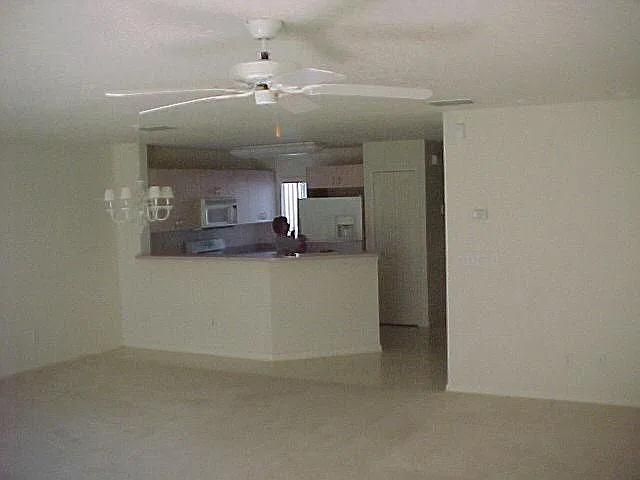 2 bed, 2.5 bath, 1646 sqft, $1,975 — Photo 4