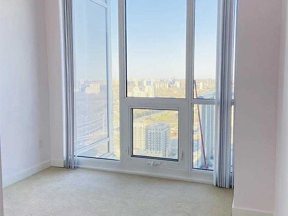 4th image of 121 McMahon Dr #3606