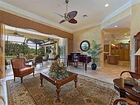 4th image of 3380 Creekview Dr