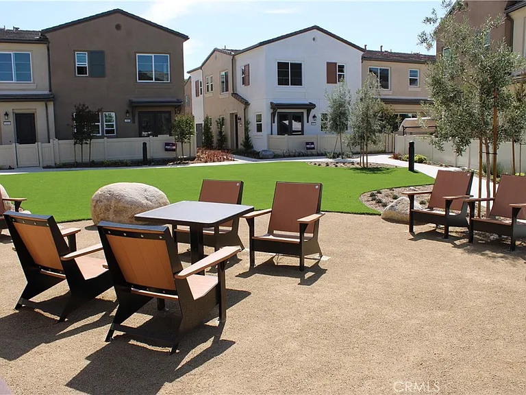 9190 Connolly Way — Photo 38