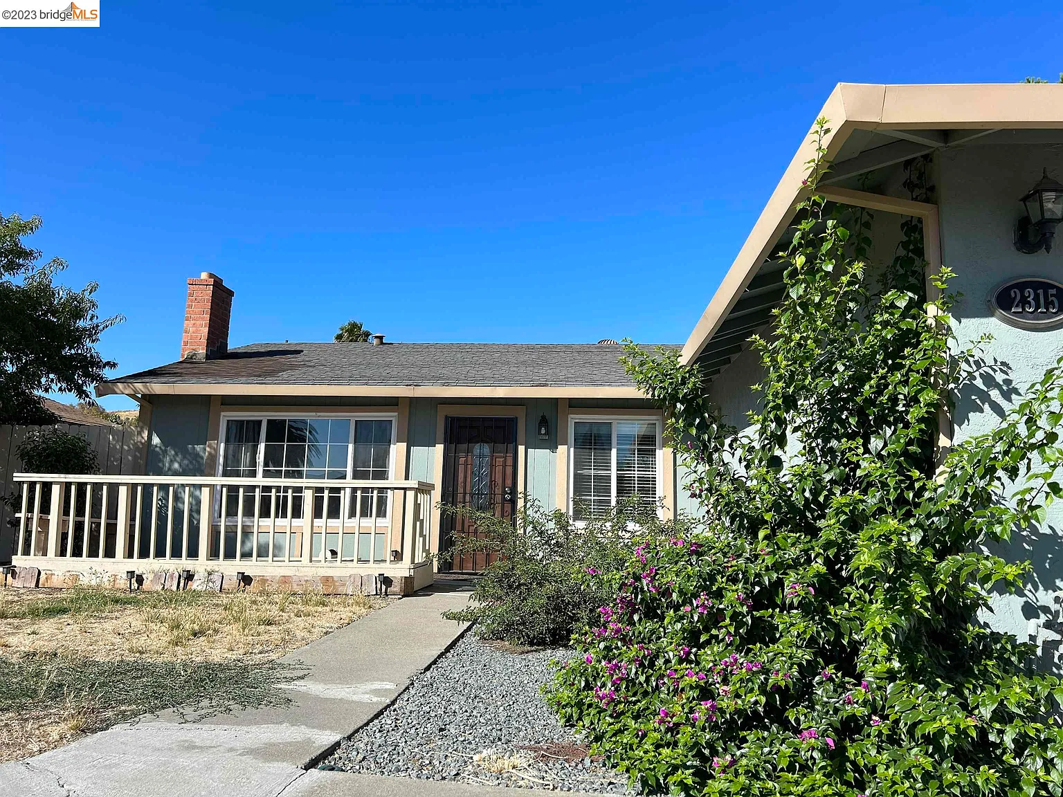 2315 Calhoun Ct photo 1